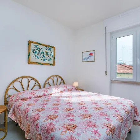 Massimo House By Interhome Apartmán